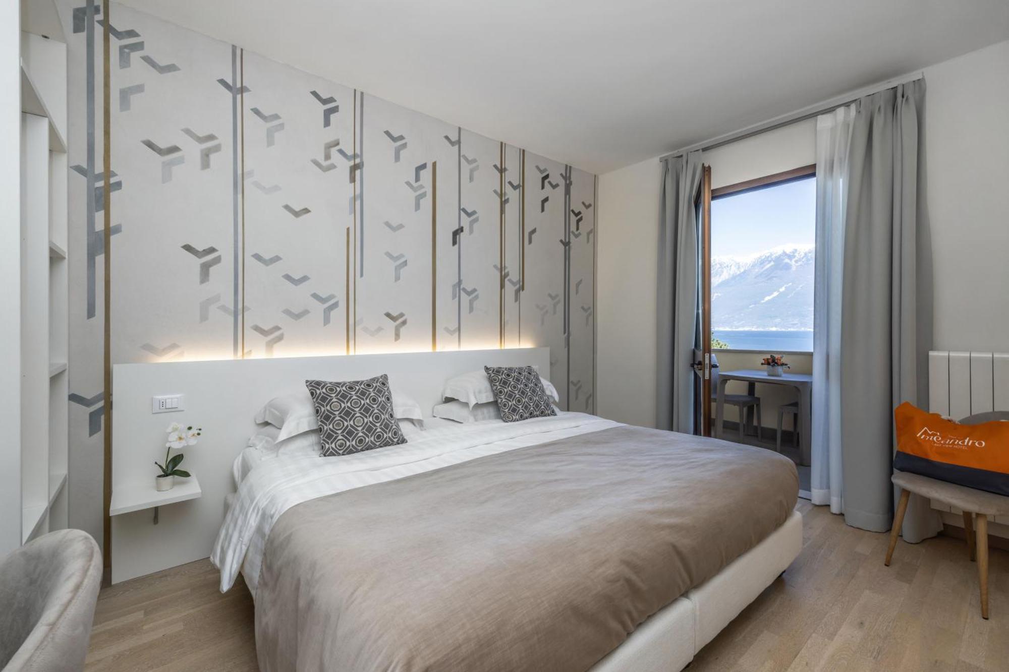 Hotel Meandro - Lake View Gargnano Exterior photo